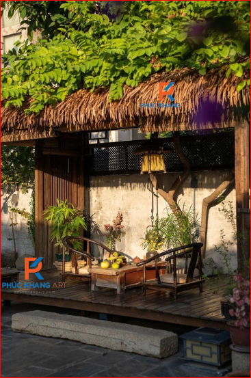 Nhà cổ phong cách Indochine với mái rơm nhân tạo